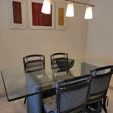 Apartman Apartamento Con Piscina Parking